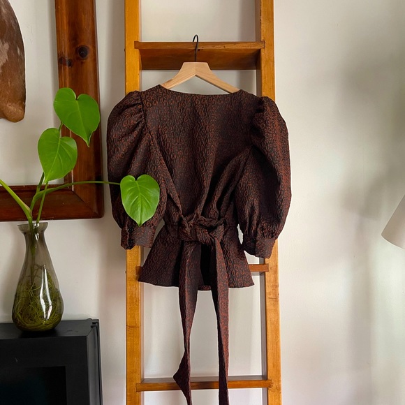 Hutch SZ S Leopard Jacquard Puff Sleeve Blouse! - Picture 13 of 13